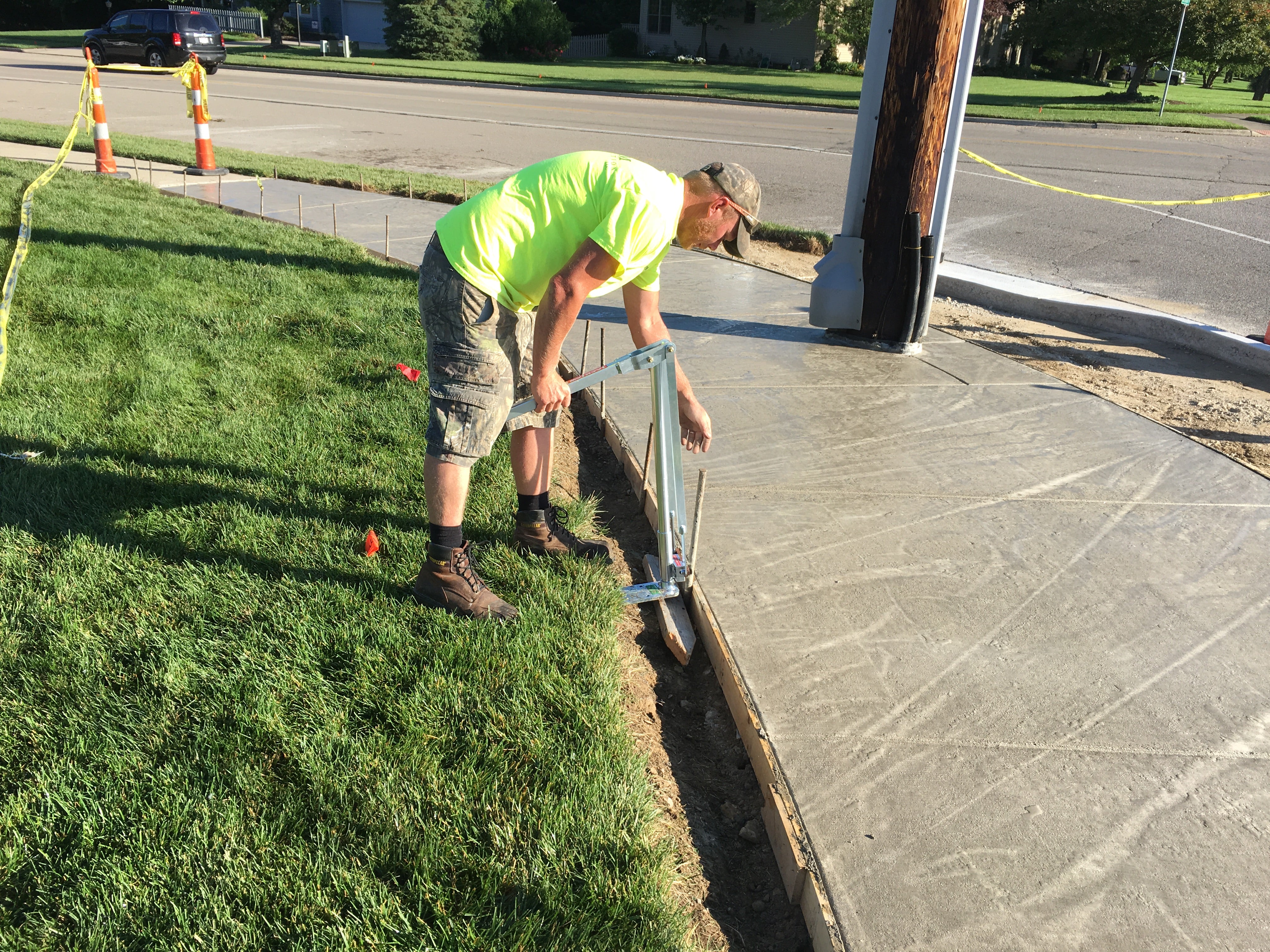 JackJaw® 200 Concrete Stake Puller - Paragon Pro